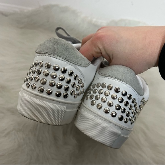 Steve Madden Turner Studded Star Distressed Golden Goose Sneakers - Picture 9 of 11